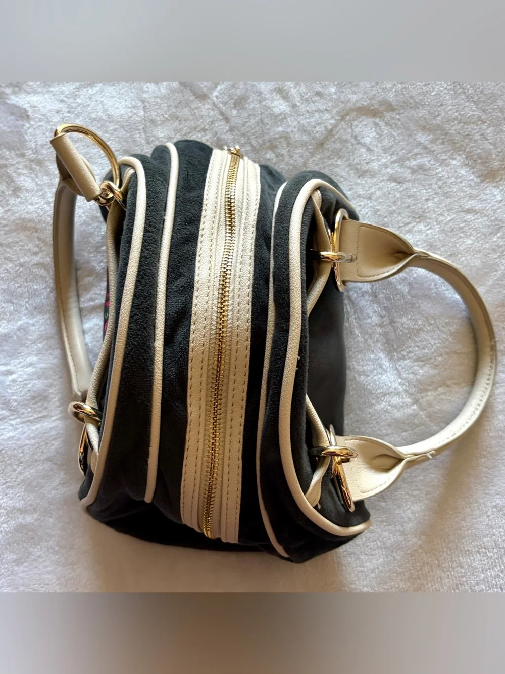 Juicy Couture stylish juicy